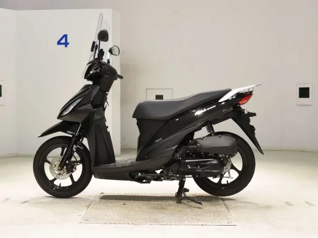 Suzuki ADDRESS110-2
