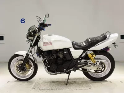 Yamaha XJR400R-1  с аукциона в Японии