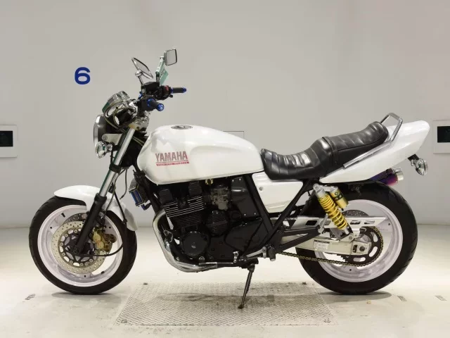 Yamaha XJR400R-1