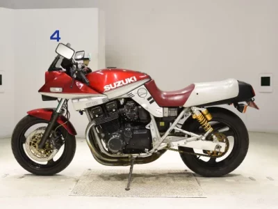 Suzuki GSX1100S KATANA