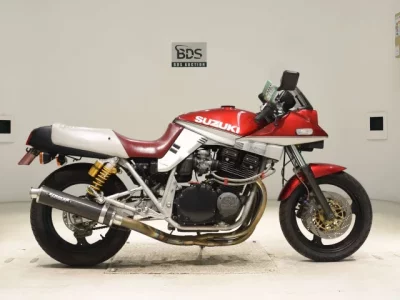 Suzuki GSX1100S KATANA