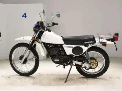 Suzuki TS185