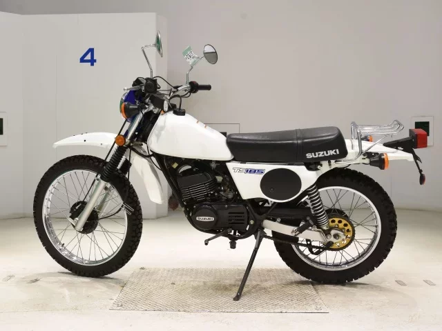 Suzuki TS185