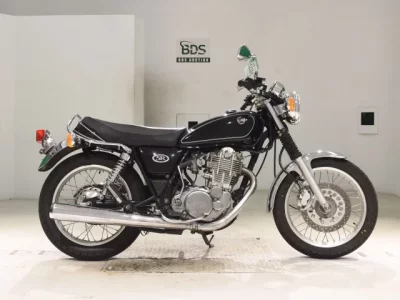 Yamaha SR400-3