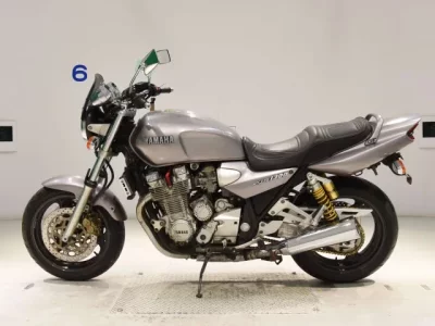Yamaha XJR1300  с аукциона в Японии