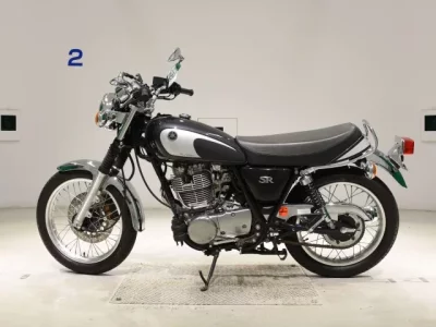 Yamaha SR400-5 лот № 5293 оценка 4  с аукциона в Японии 2