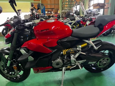 Ducati DUCATI STREET FIGHTER V2