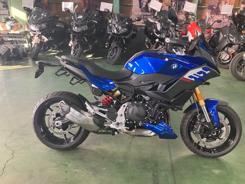 BMW BMW F900XR