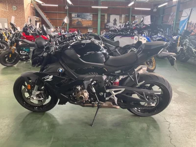 BMW BMW S1000R