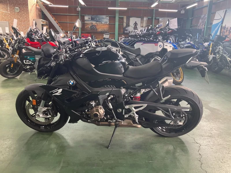 BMW BMW S1000R