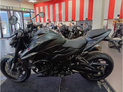 Suzuki GSX-S750