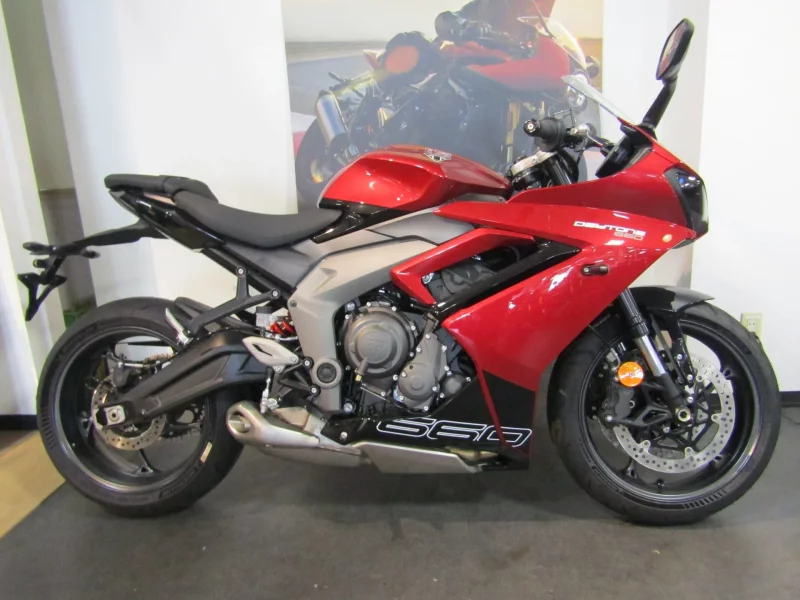 Triumph TRIUMPH DAYTONA 660