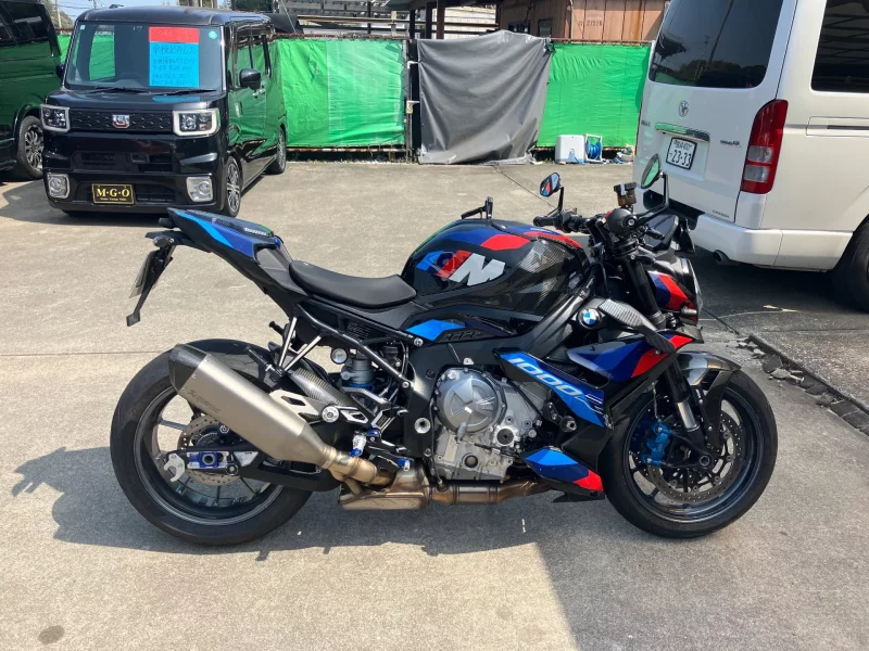 BMW BMW M1000R
