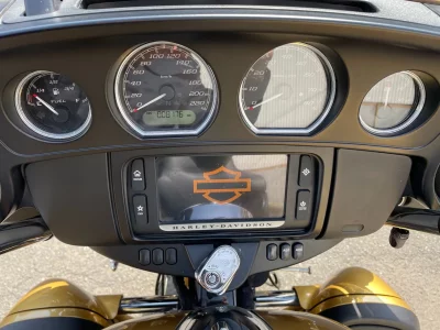 Harley-Davidson HARLEY FLHTCU