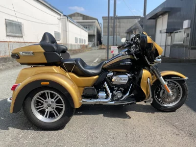 Harley-Davidson HARLEY FLHTCU