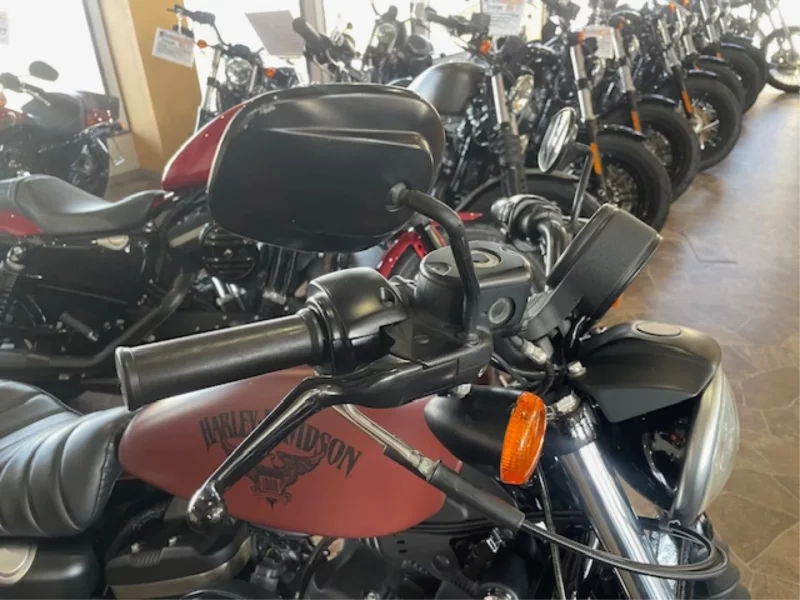 Harley-Davidson HARLEY XL883N