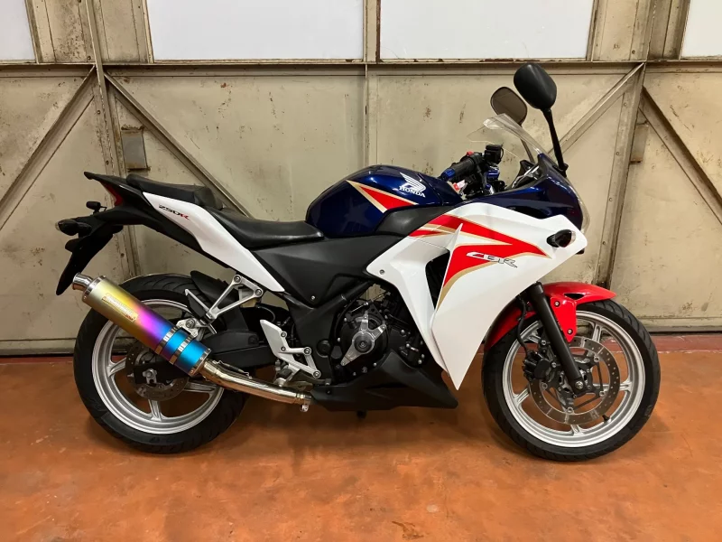 Honda CBR250R
