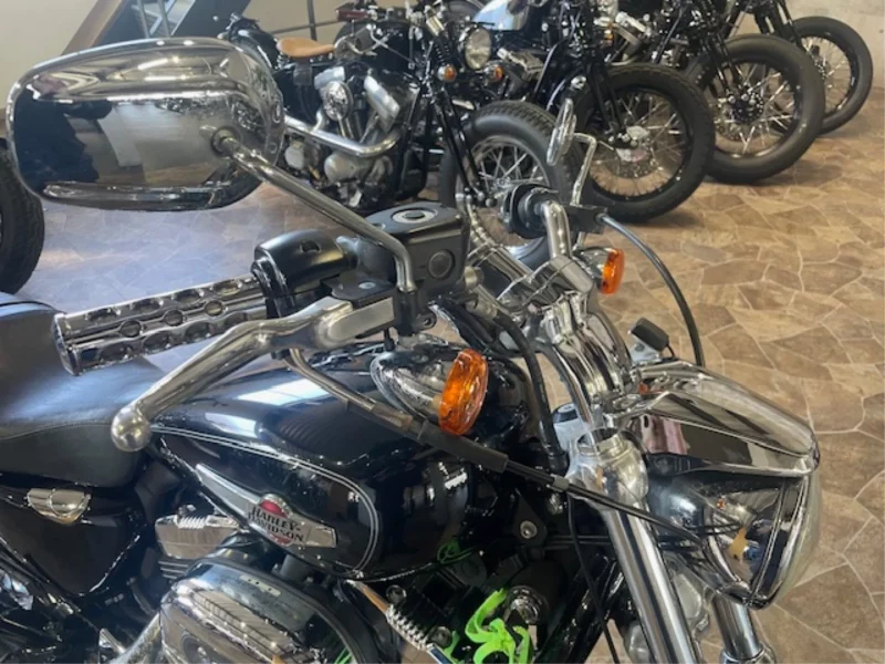 Harley-Davidson HARLEY XL1200C