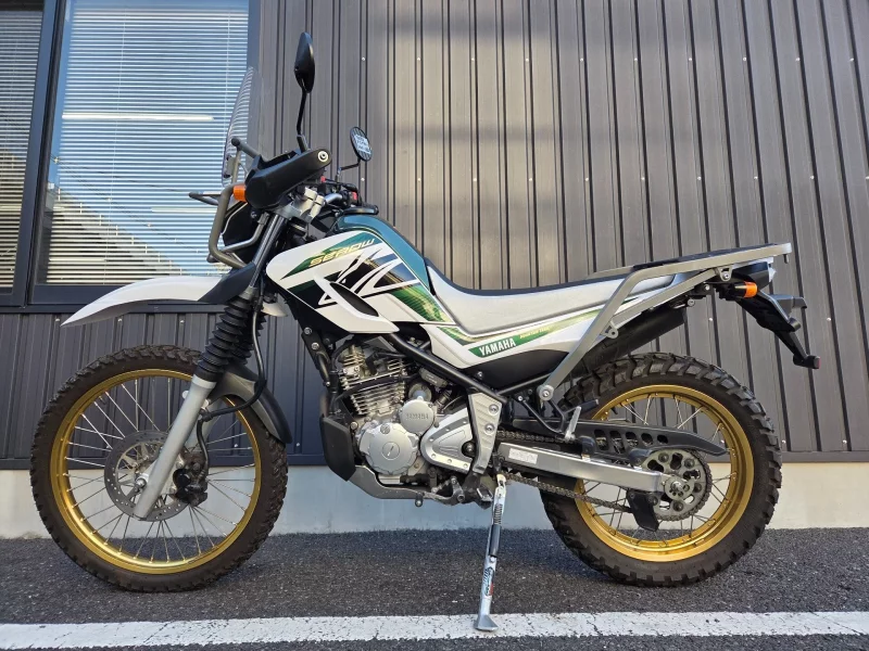 Yamaha SEROW 250