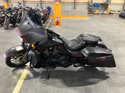 Harley-Davidson HARLEY FLHXSE CVO