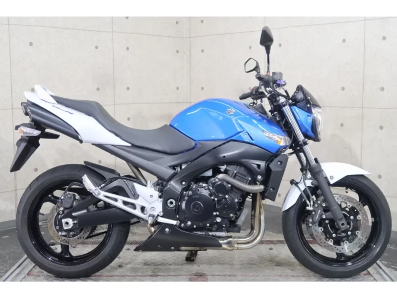 Suzuki GSR400ABS
