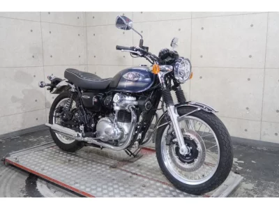 Kawasaki W800 лот № 00500 оценка 4  с аукциона в Японии 2