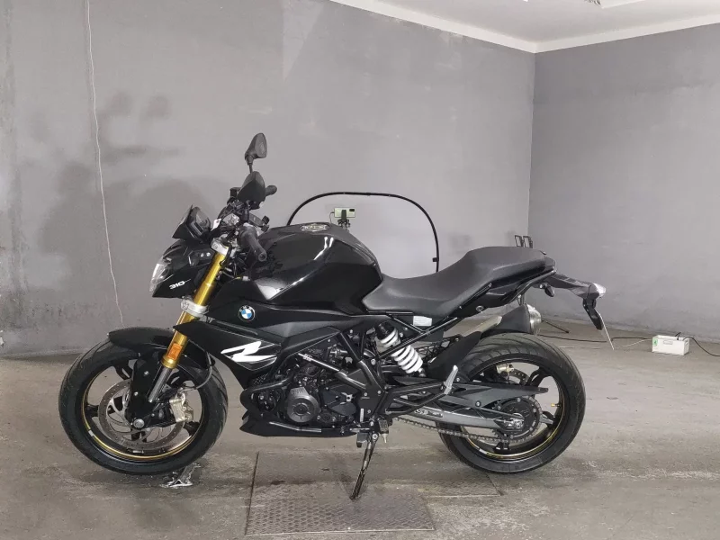 BMW BMW G310R