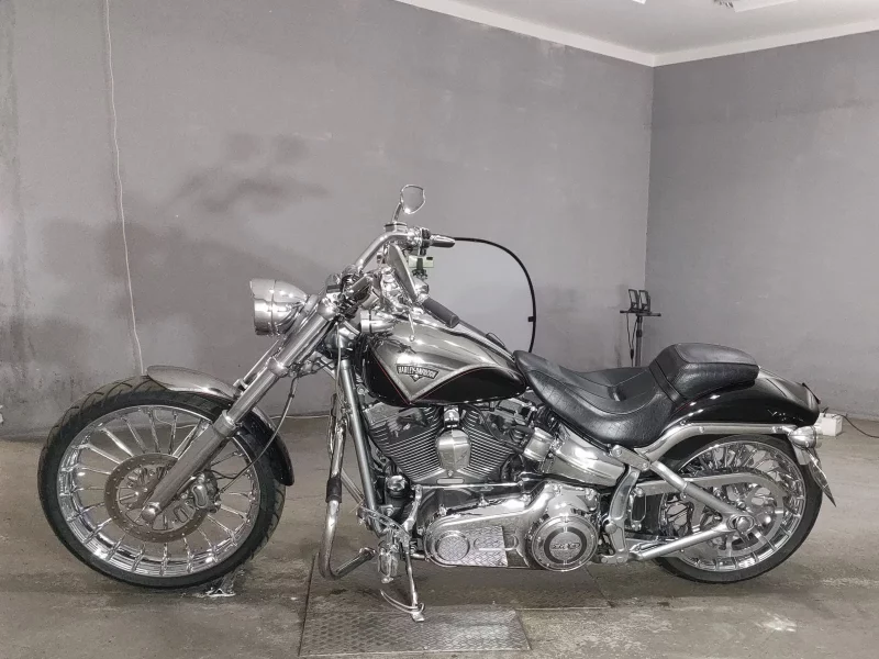 Harley-Davidson HARLEY FXSB BREAKOUT CVO