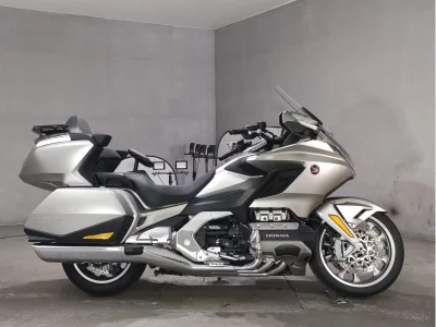Honda GL1800 TOUR DCT