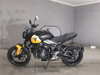 Triumph TRIUMPH TRIDENT 660