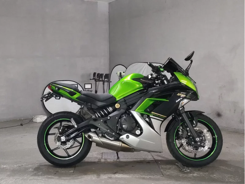 Kawasaki NINJA400