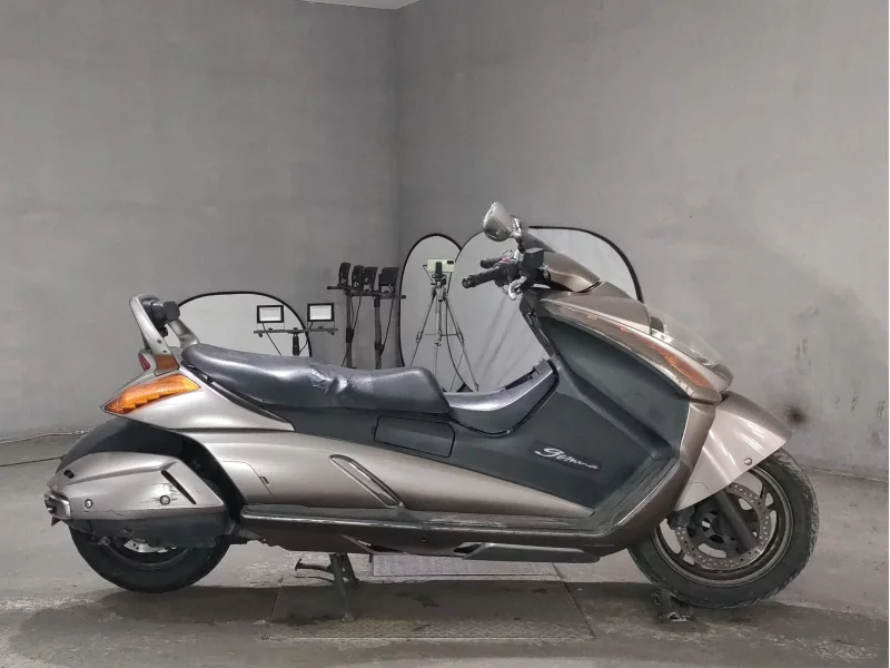 Suzuki GEMMA250