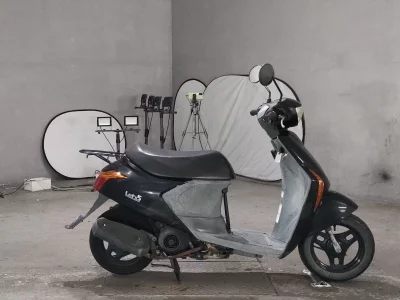 Suzuki LET S5