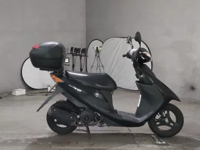 Suzuki ADDRESS V50