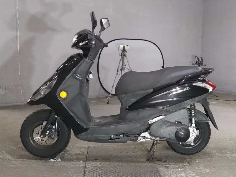 Yamaha AXIS Z