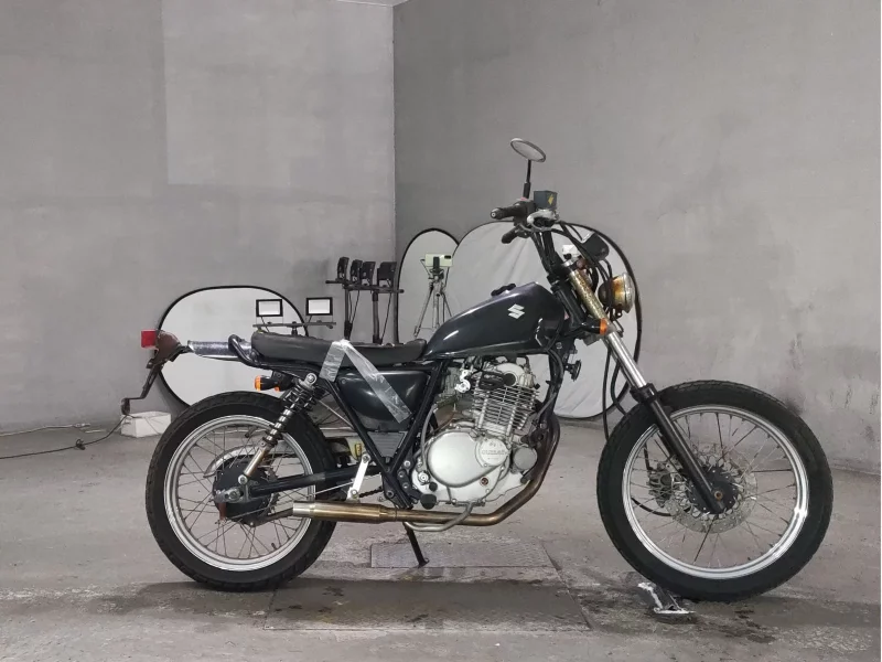 Suzuki GLASS TRACKER BIG BOY