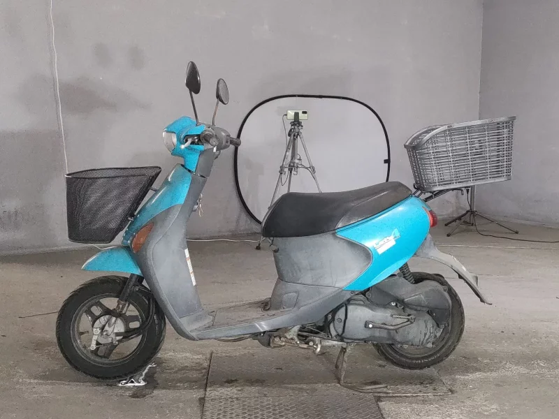 Suzuki LET S4