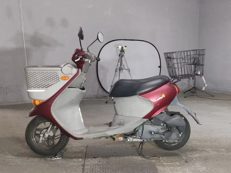 Suzuki LET S4