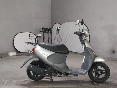 Suzuki LET S4
