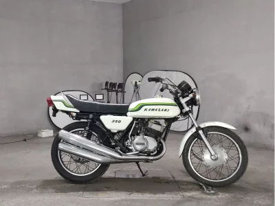 Kawasaki 250SS