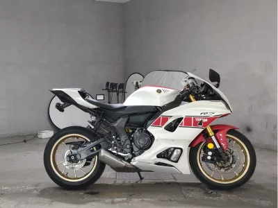 Yamaha YZF-R7