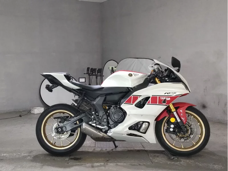 Yamaha YZF-R7