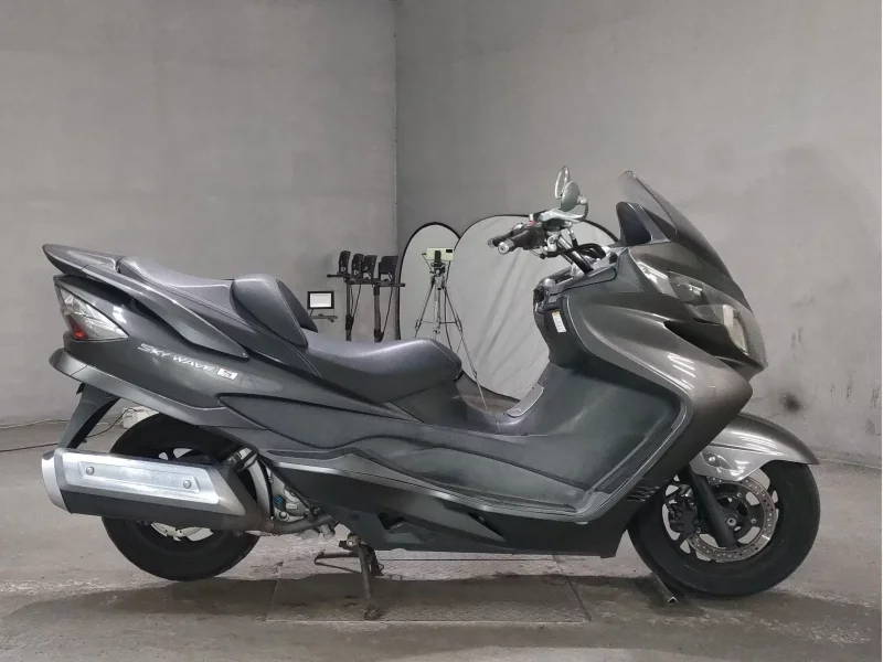 Suzuki SKYWAVE 250S