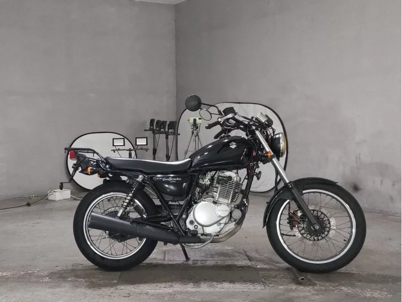 Suzuki GLASS TRACKER BIG BOY