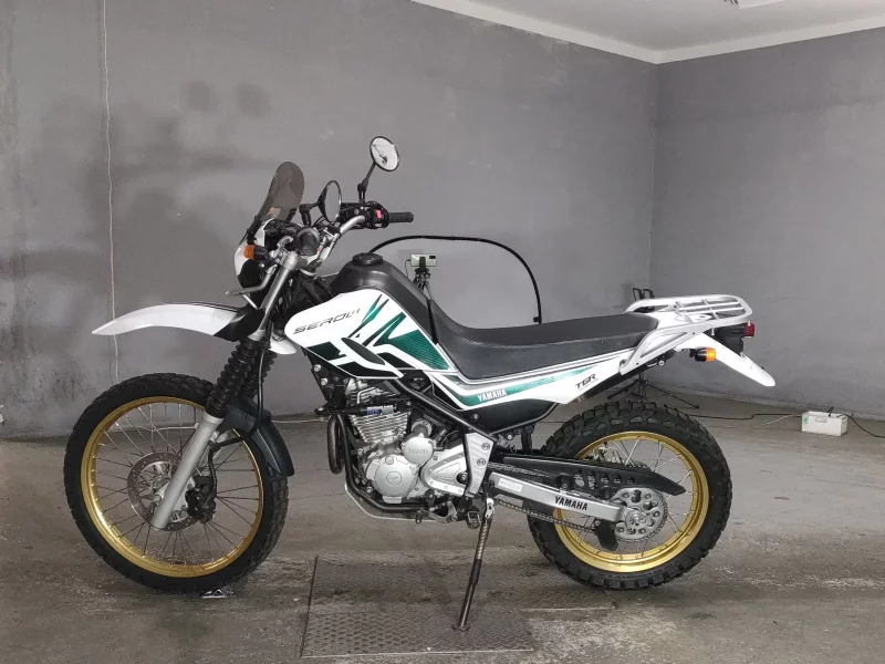 Yamaha SEROW 250