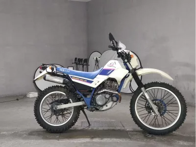 Yamaha SEROW 225