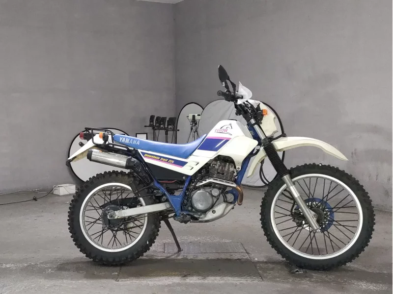 Yamaha SEROW 225