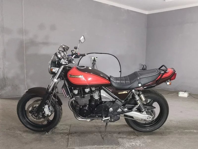 Kawasaki ZEPHYR400K