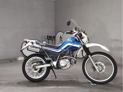 Yamaha SEROW 225W