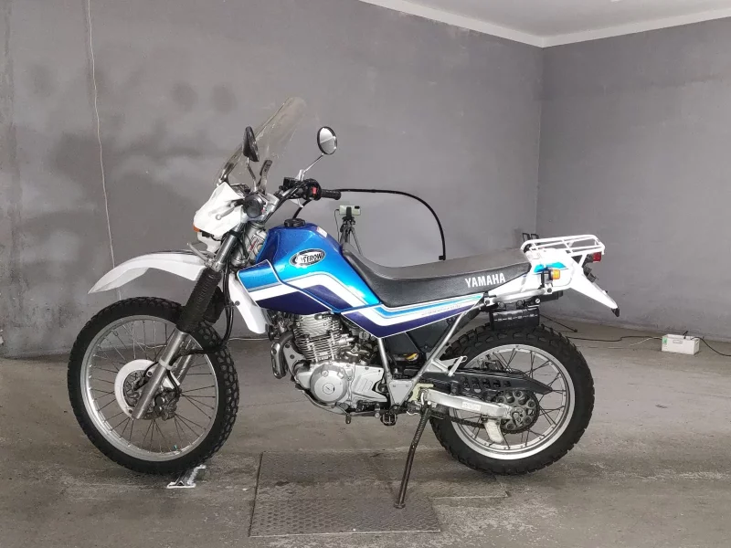 Yamaha SEROW 225W